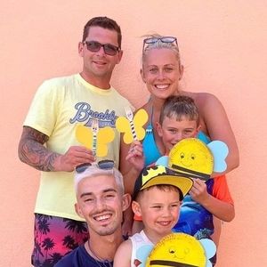 Meet your Posher, Sian